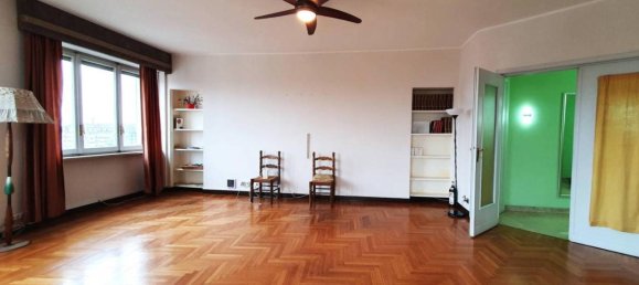 4-salle Appartement à Turin, Italy No. 31991 14