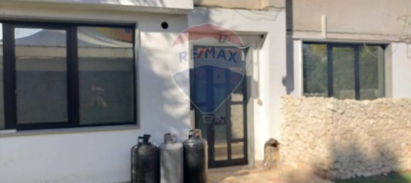 Офис с 4 комнатами в Маноппелло, Италия № 172382 3