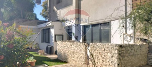 Офис с 4 комнатами в Маноппелло, Италия № 172382 2