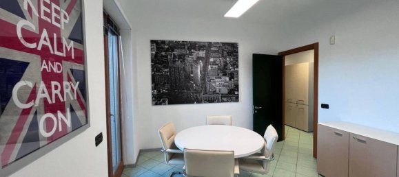 3-salle Bureau à Rho, Italy No. 91604 21