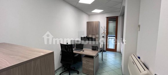 3-salle Bureau à Rho, Italy No. 91604 14