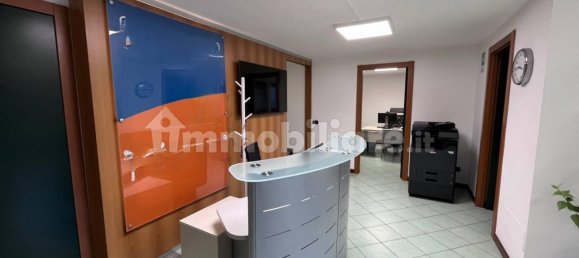 3-salle Bureau à Rho, Italy No. 91604 5