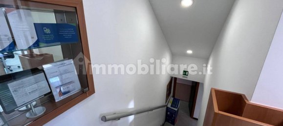 3-salle Bureau à Rho, Italy No. 91604 22