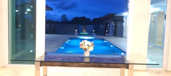 4 bedrooms Cafe / restaurant in Pattaya, Thailand No. 2114 2