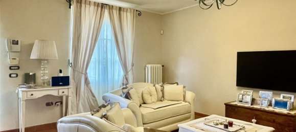 Casa de 7 dormitorios en Montemurlo, Italy No. 328863 4