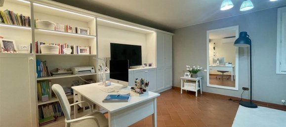 Casa de 7 dormitorios en Montemurlo, Italy No. 328863 11