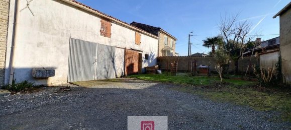 3 Schlafzimmer Haus in Tonnay-Boutonne, France, Nr. 102162 14