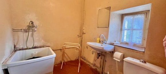 3 bedrooms House in Occitanie, France No. 284609 5