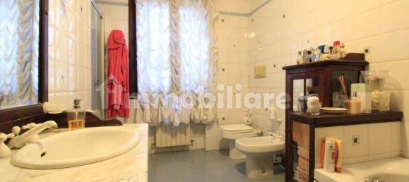 5-Zimmer Büro in Reggio Emilia, Italy, Nr. 292695 2