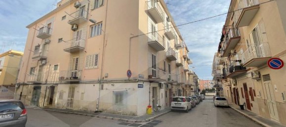 Квартира с 4 комнатами в Манфредония, Италия № 22059 2