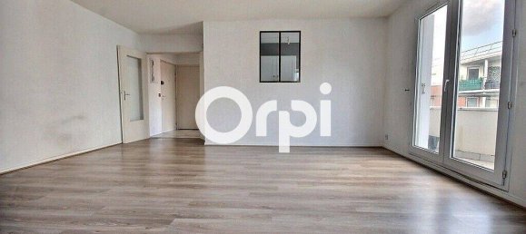 Apartamento de 1 dormitorio en Elancourt, France No. 282129 4