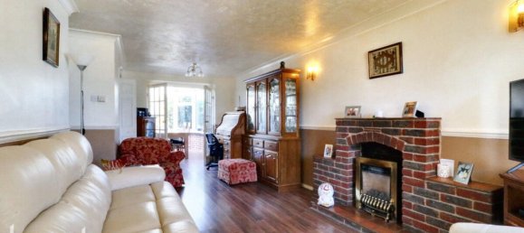 3 Schlafzimmer Gewerbliche Immobilie in Gravesend, United Kingdom, Nr. 4935 3