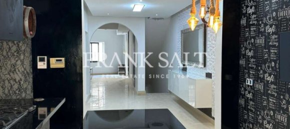 4 Schlafzimmer Maisonette-Wohnung in Zebbug, Malta, Nr. 1135 8