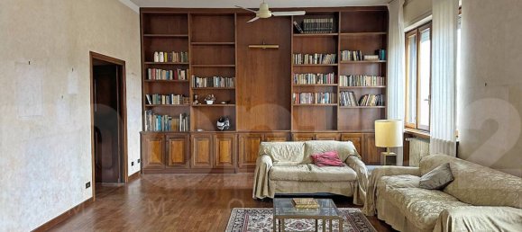 3 bedrooms Apartment in Milan, Italy No. 243497 5