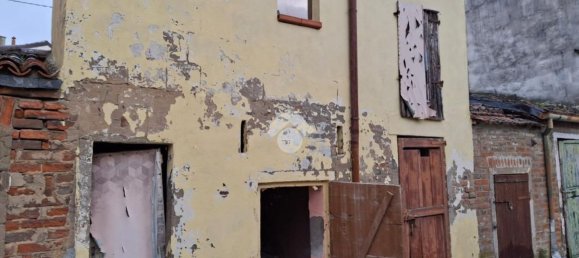 Casa de 2 dormitorios en Ferrara, Italy No. 359024 11