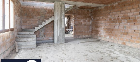 4 bedrooms House in Ravenna, Italy No. 21522 10