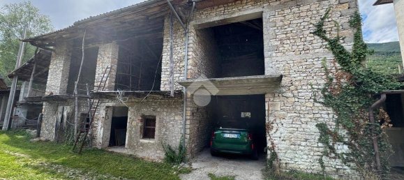 3 bedrooms House in Vittorio Veneto, Italy No. 260305 23