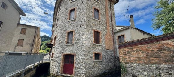 3 bedrooms House in Vittorio Veneto, Italy No. 260305 33