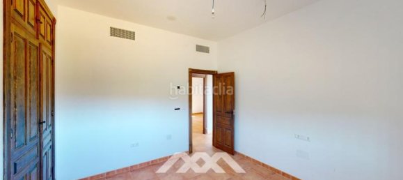 4 bedrooms House in Colmenar, Spain No. 58321 5