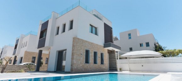 3 Schlafzimmer Haus in Chloraka, Cyprus, Nr. 9693 4
