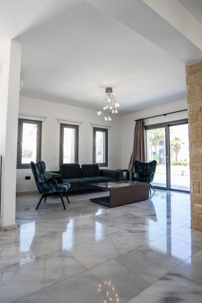 3 bedrooms Commercial property for sale in Chloraka, Paphos, Cyprus № 9693