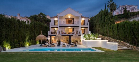 6 bedrooms Villa in Benahavis, Spain No. 4714 2