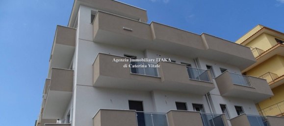 3 bedrooms Apartment in Bagheria, Italy No. 322005 3