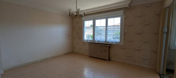 Casa de 4 dormitorios en Lot, France No. 301175 3