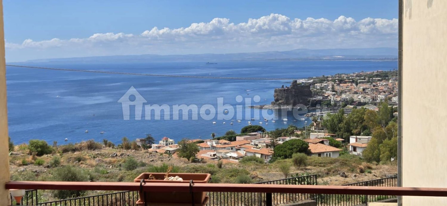 3 Schlafzimmer Wohnung in Aci Castello, Italy, Nr. 361025