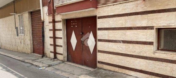 Garage in Canosa di Puglia, Italy 107m², Nr. 260260 3