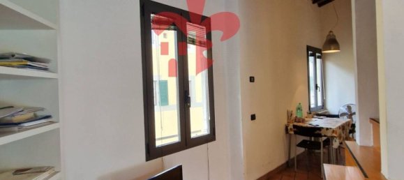 2 bedrooms Apartment in Florence, Italy No. 363877 3