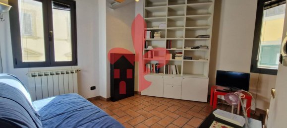 2 bedrooms Apartment in Florence, Italy No. 363877 2