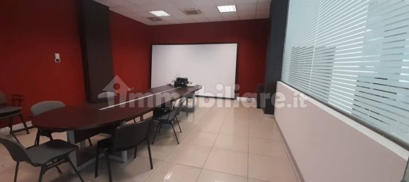 5-salle Entrepôt à Catania, Italy No. 178825 8