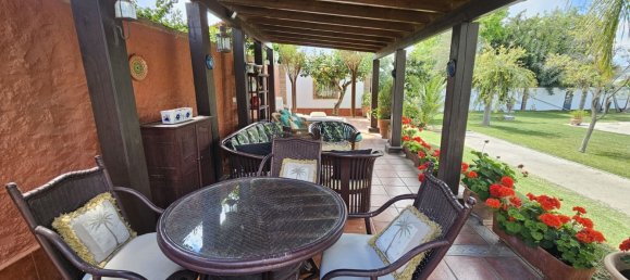 5 bedrooms Villa in Alhaurin de la Torre, Spain No. 146487 6