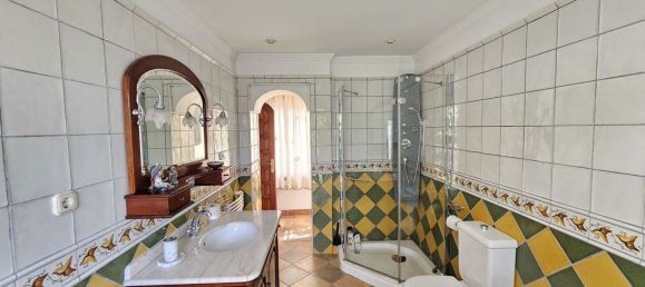 5 bedrooms Villa in Alhaurin de la Torre, Spain No. 146487 22