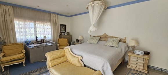 5 bedrooms Villa in Alhaurin de la Torre, Spain No. 146487 10