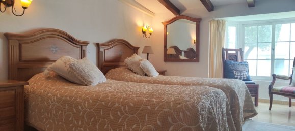 5 bedrooms Villa in Alhaurin de la Torre, Spain No. 146487 14