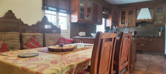 5 bedrooms Villa in Alhaurin de la Torre, Spain No. 146487 9