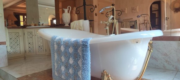 5 bedrooms Villa in Alhaurin de la Torre, Spain No. 146487 20