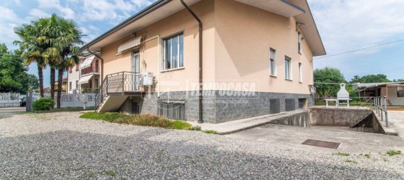 Квартира с 3 спальнями в Лимбьяте, Италия № 285784 8