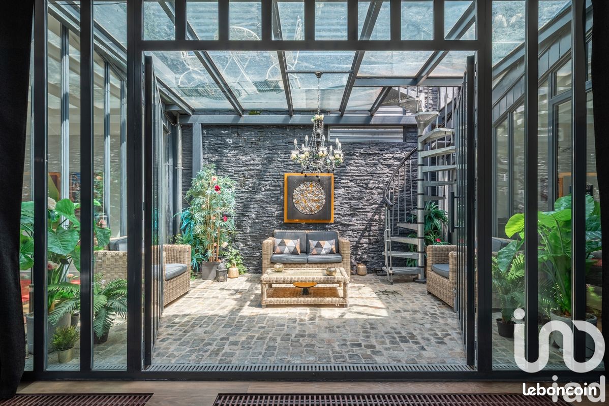 6 rooms Apartment in Grenoble, France No. 336892