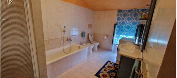 5 bedrooms Apartment in Perugia, Italy No. 380699 5