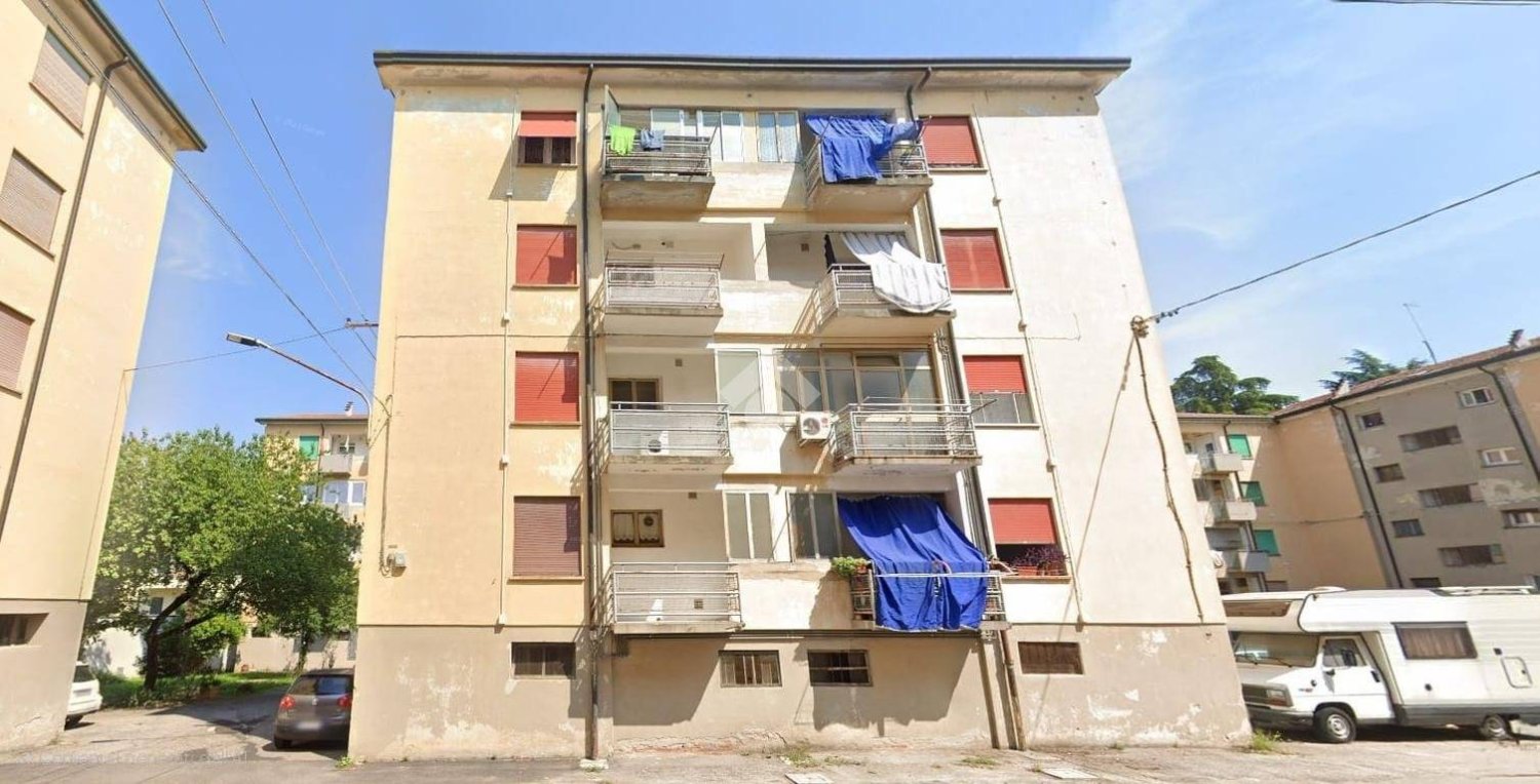 Квартира с 1 спальней в Виченца, Италия № 259512