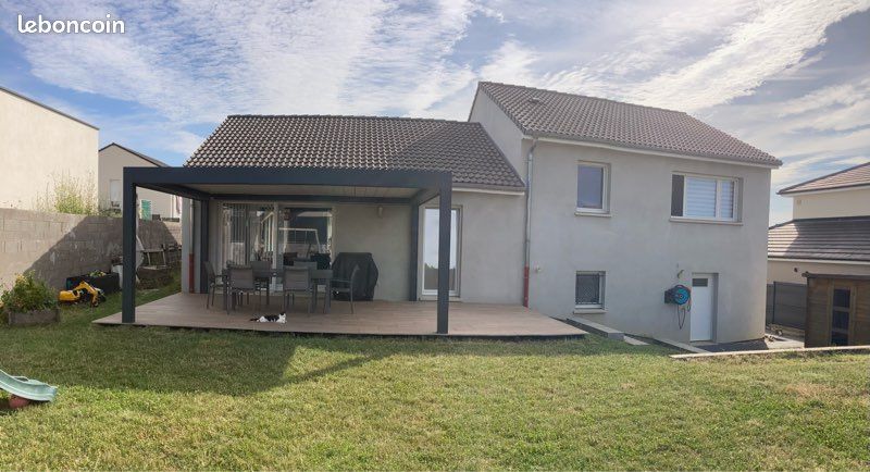 Casa de 3 dormitorios en Stuckange, France No. 281034