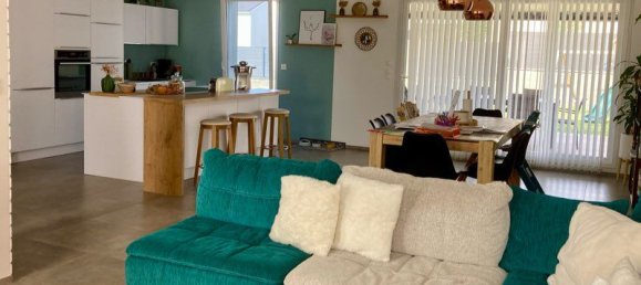 Casa de 3 dormitorios en Stuckange, France No. 281034 2