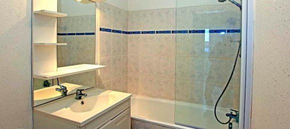 2 bedrooms Apartment in Arras, France No. 234174 5