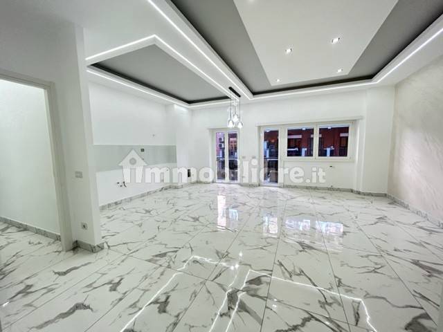 3 bedrooms Apartment in Rome, Italy No. 16666