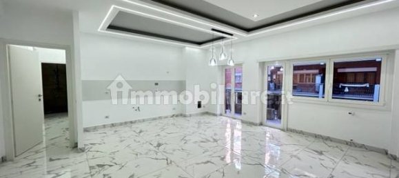 3 bedrooms Apartment in Rome, Italy No. 16666 2