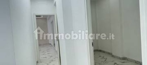3 bedrooms Apartment in Rome, Italy No. 16666 19