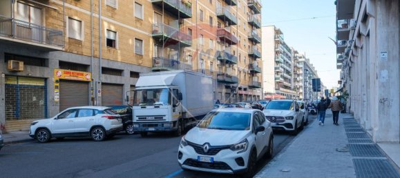 3 bedrooms Apartment in Catania, Italy No. 77132 2